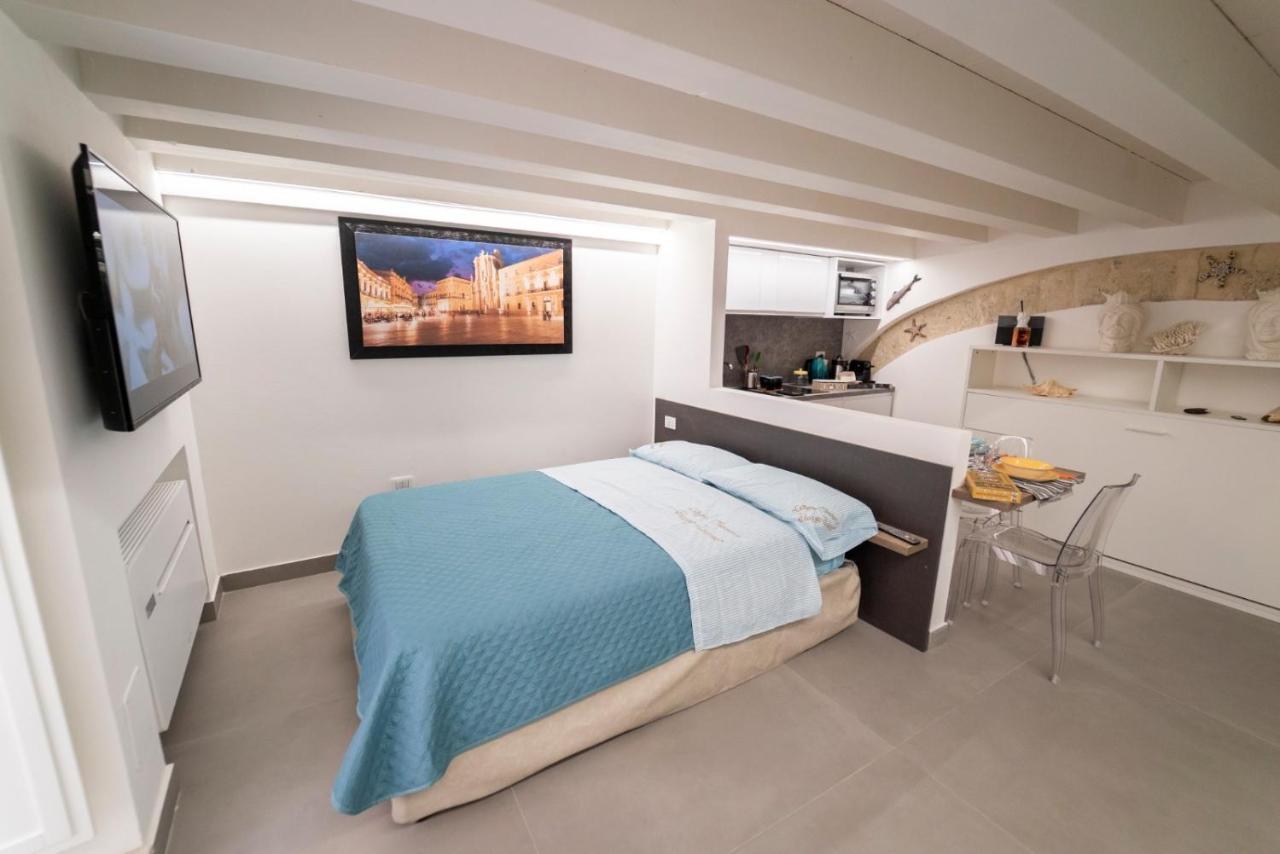 Ortigia Charme Piazza Duomo Apartment Syracuse ภายนอก รูปภาพ