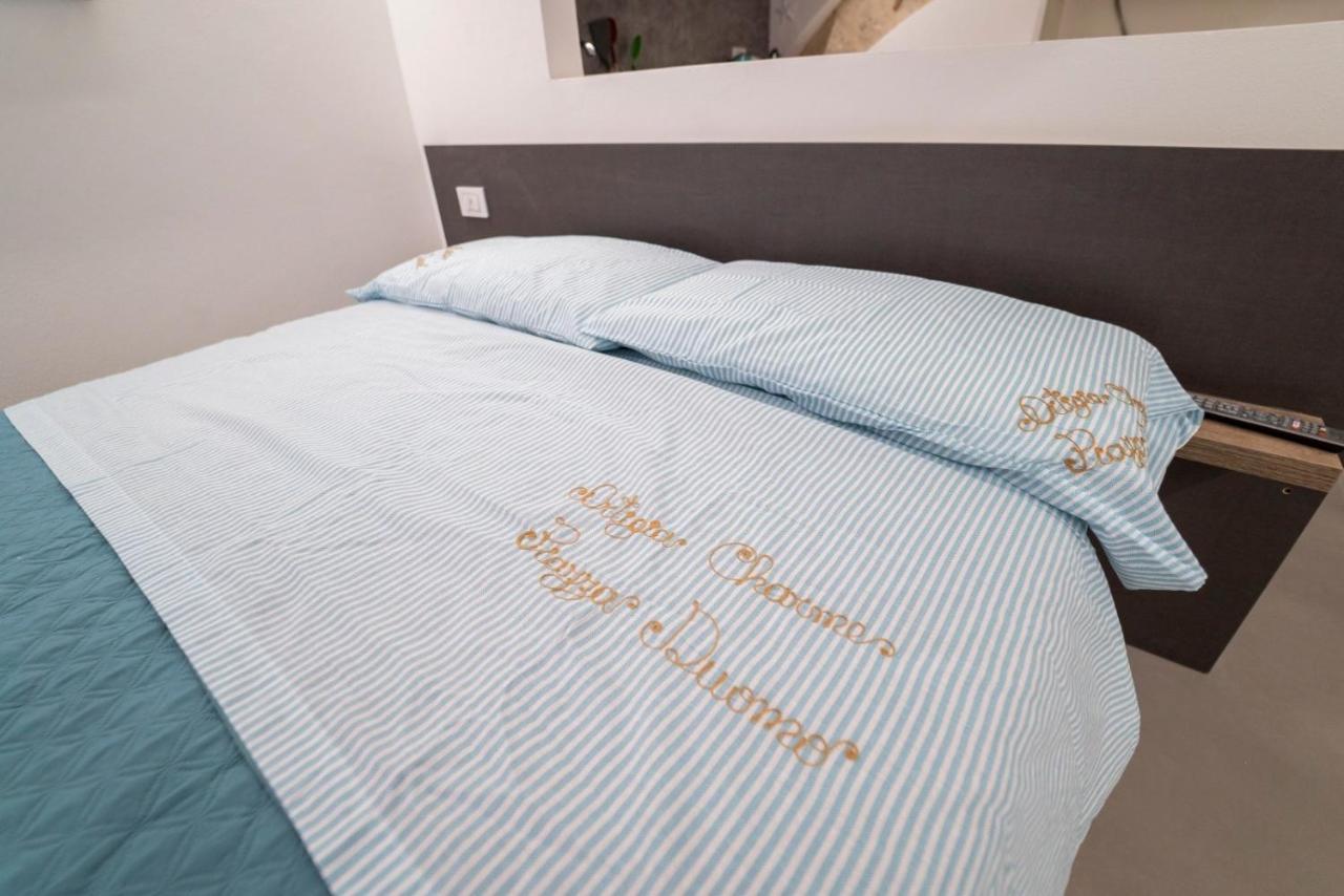 Ortigia Charme Piazza Duomo Apartment Syracuse ภายนอก รูปภาพ
