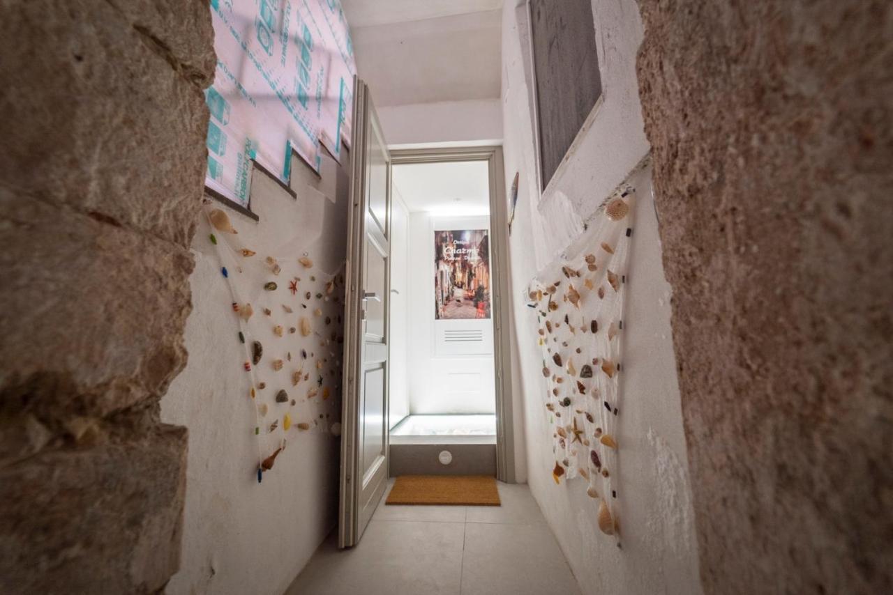 Ortigia Charme Piazza Duomo Apartment Syracuse ภายนอก รูปภาพ